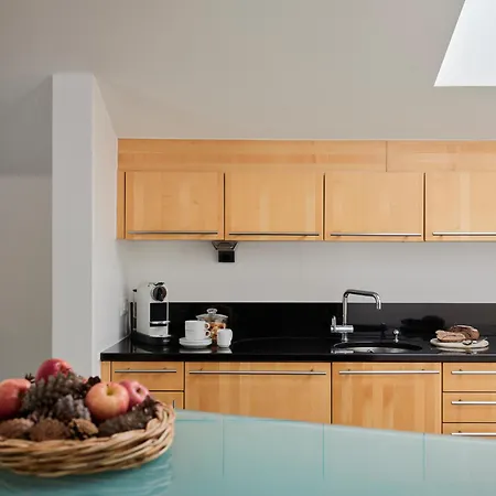 Апартаменти Ascot Penthouse 140m2 Matterhorn View Церматт